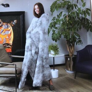 Regal Comfort Tie Dye Grey Ombré  Wearable Throw 50”x 70”